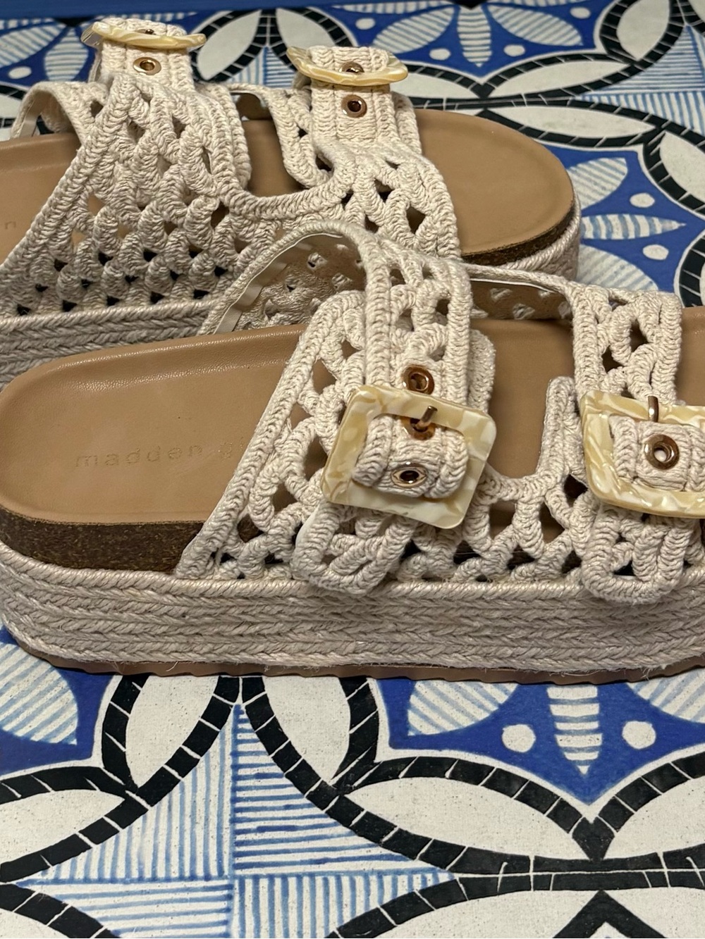 NWOT 8.5 Madden Girl Cream Crochet Platform Slide Sandals with Buckles